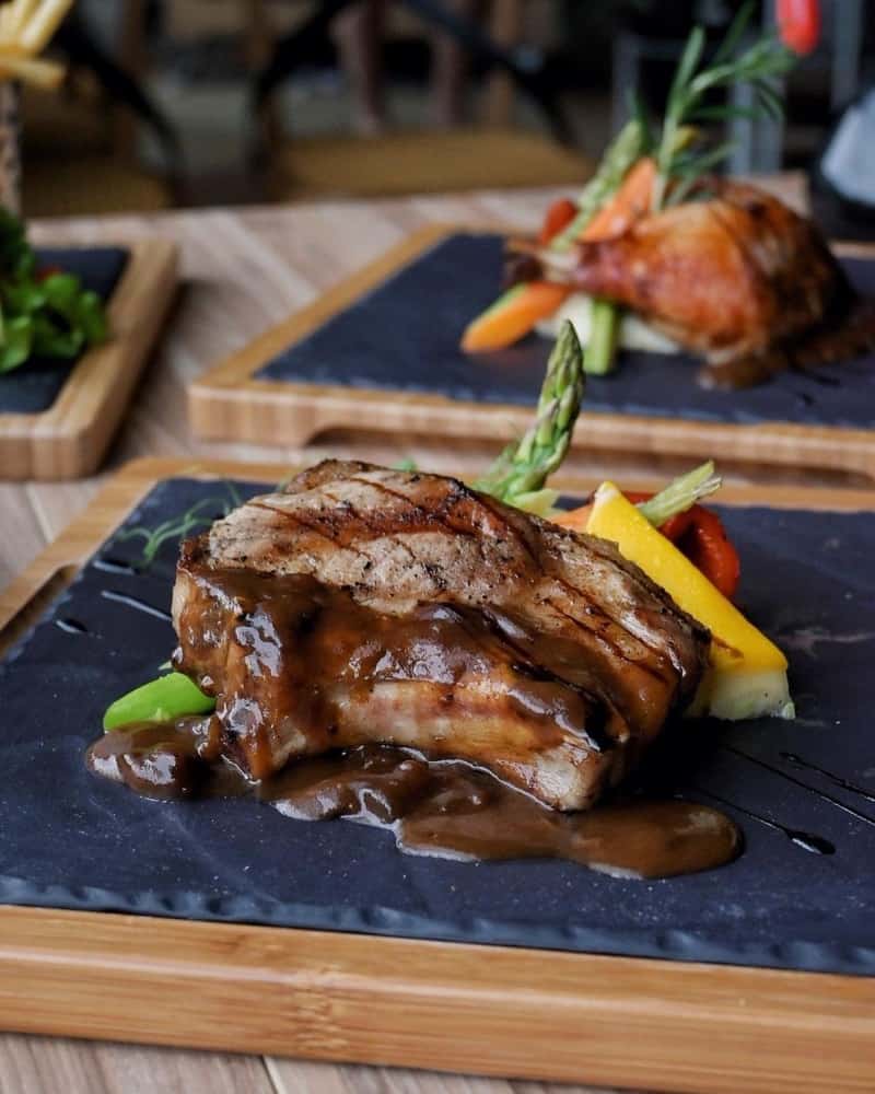 Canopy HortPark dog-friendly cafe angus ribeye steak