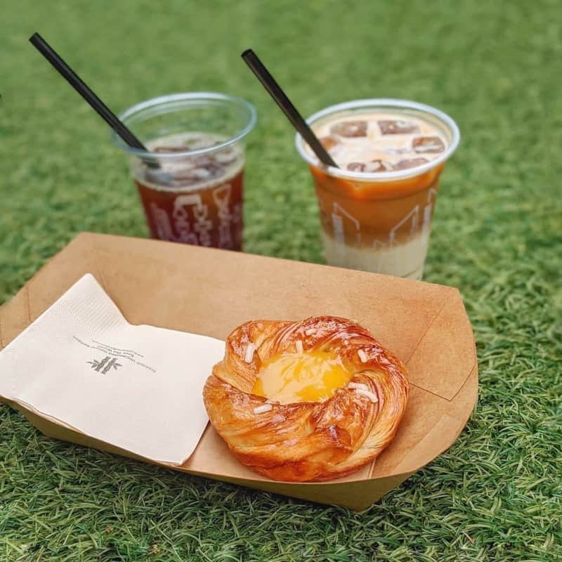 yeo's oatly singapore oat milk coffee alchemist