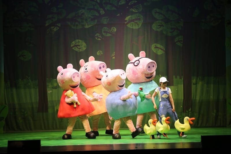peppa pig live a perfect rainy day