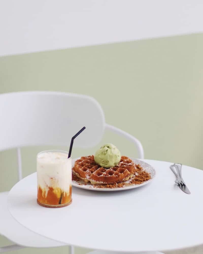 around cafe tampines