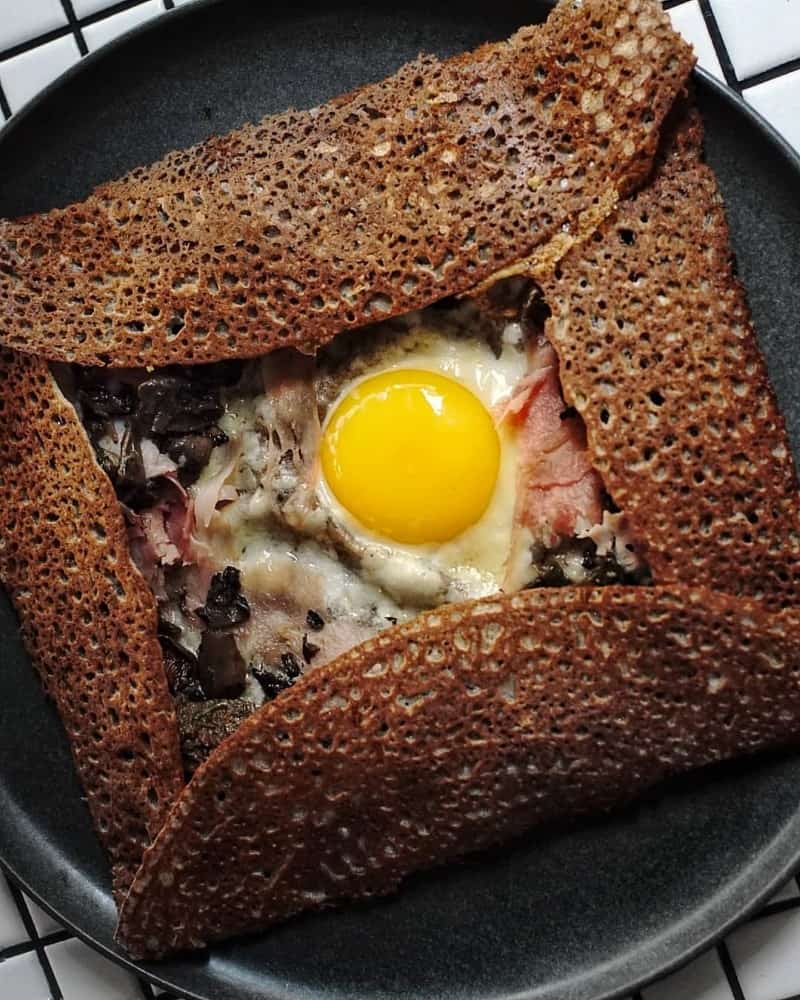 french fold free salted caramel crepe singapore