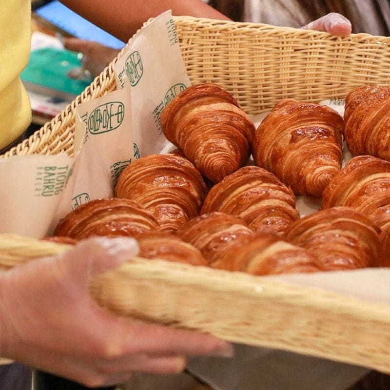 tiong bahru balery golden croissant