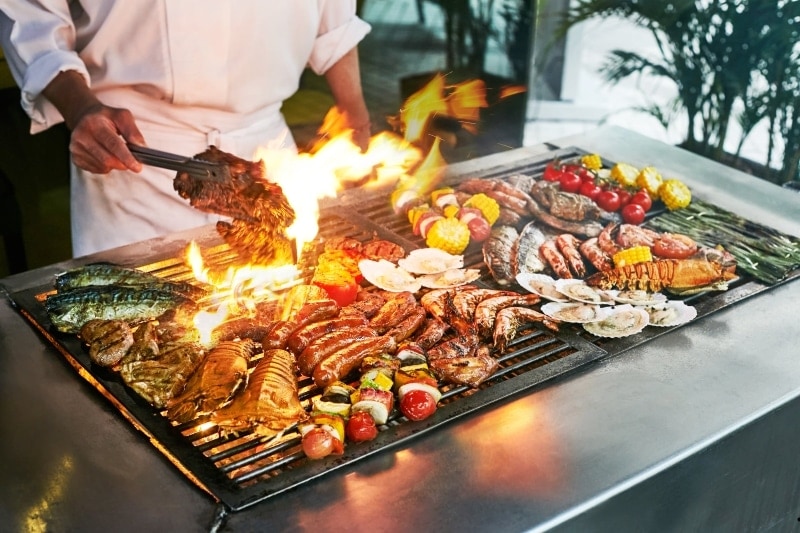 cafe 2000 1-for-1 buffet