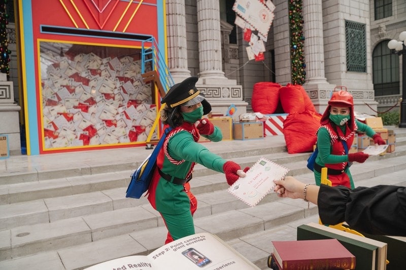 uss christmas market