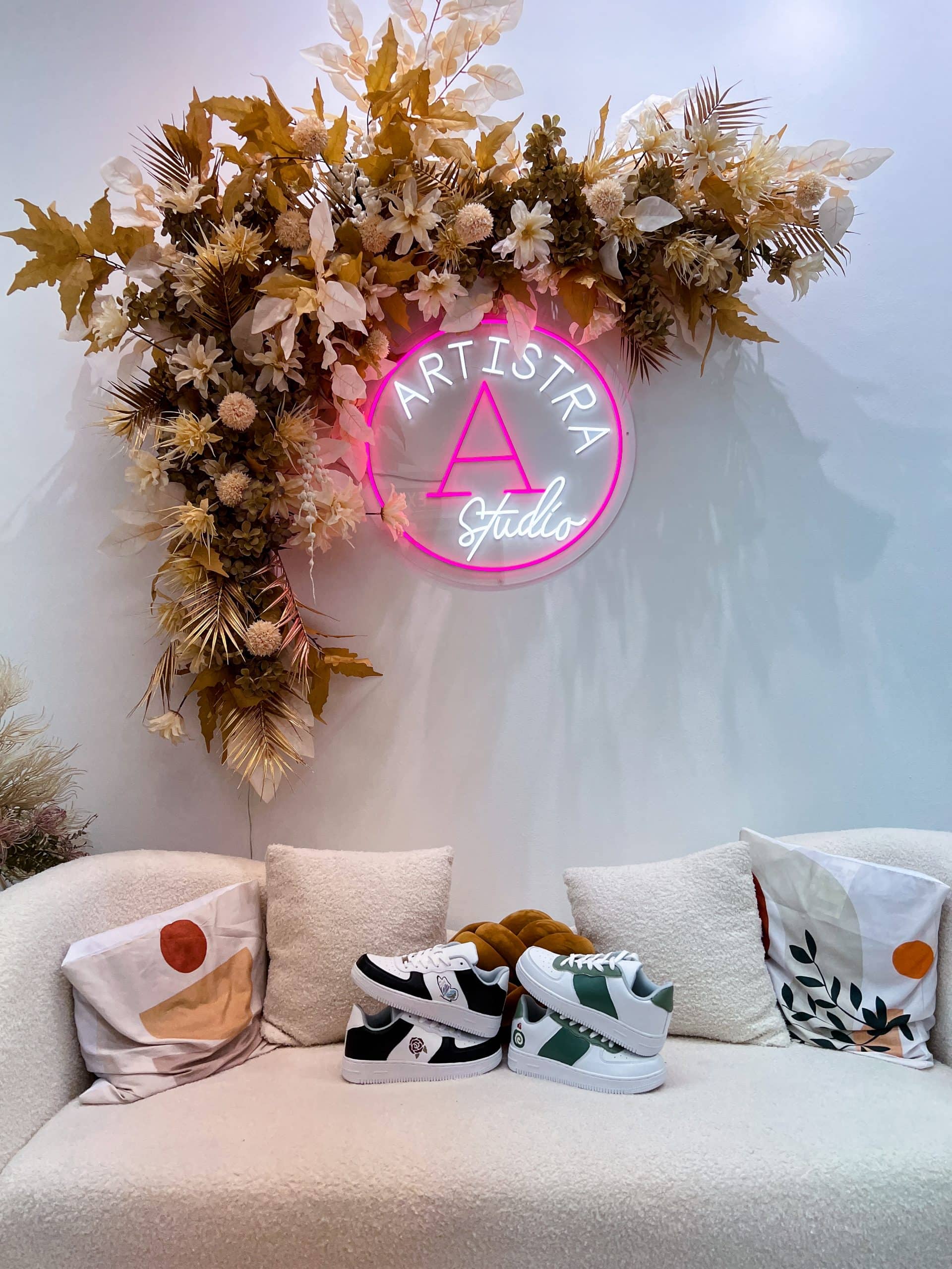 sneakers art jamming