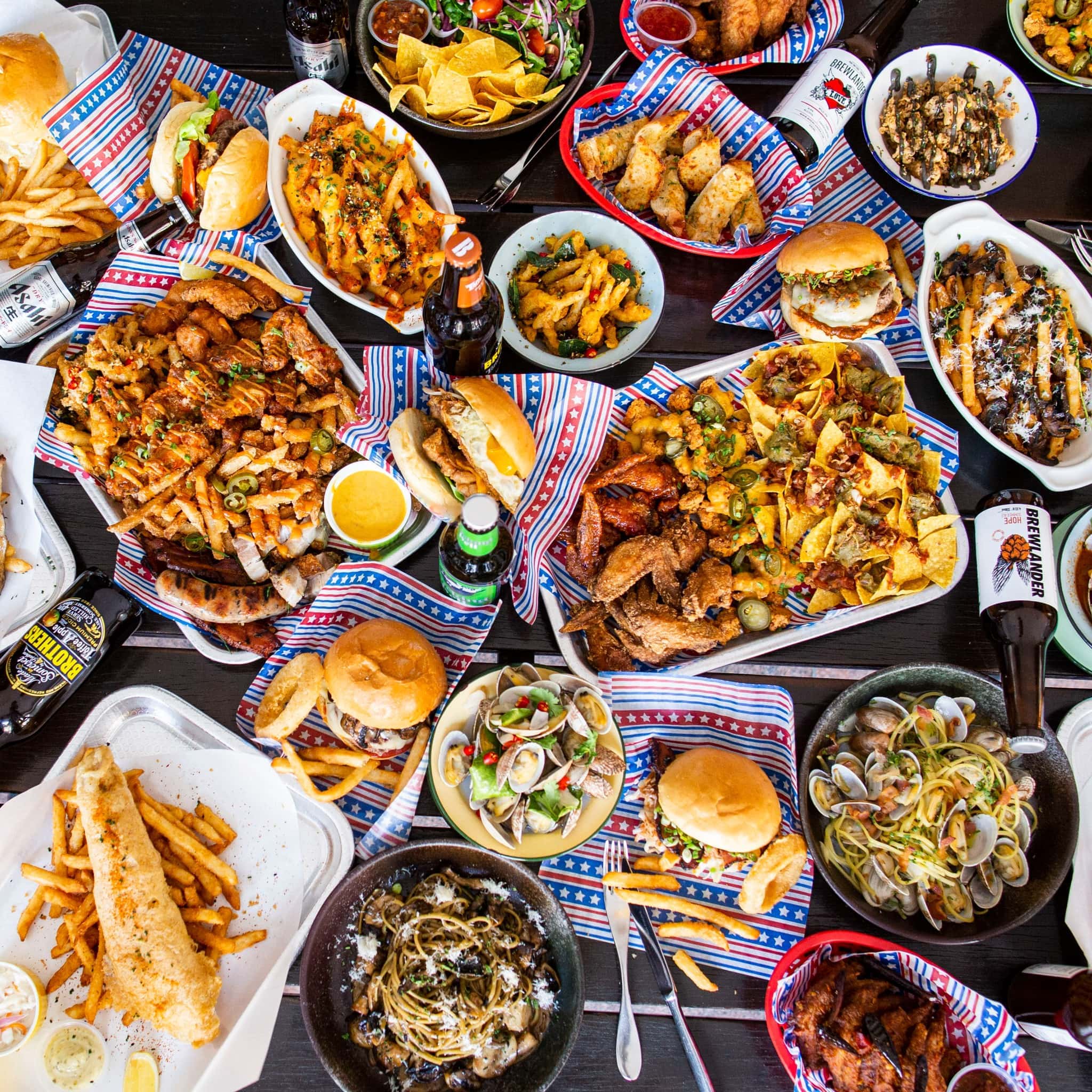 happy hour deals mischief bar