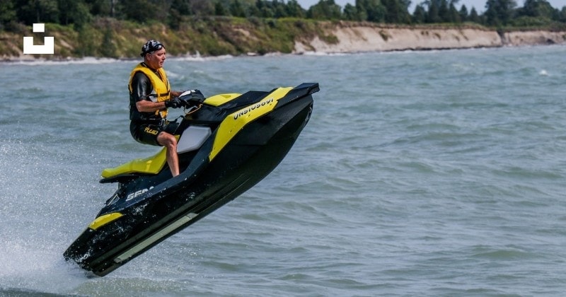 singapore extreme water sport jet ski seadoo