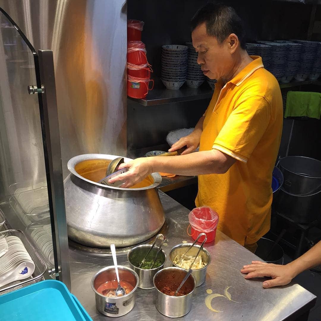 63 laksa ghim moh food centre