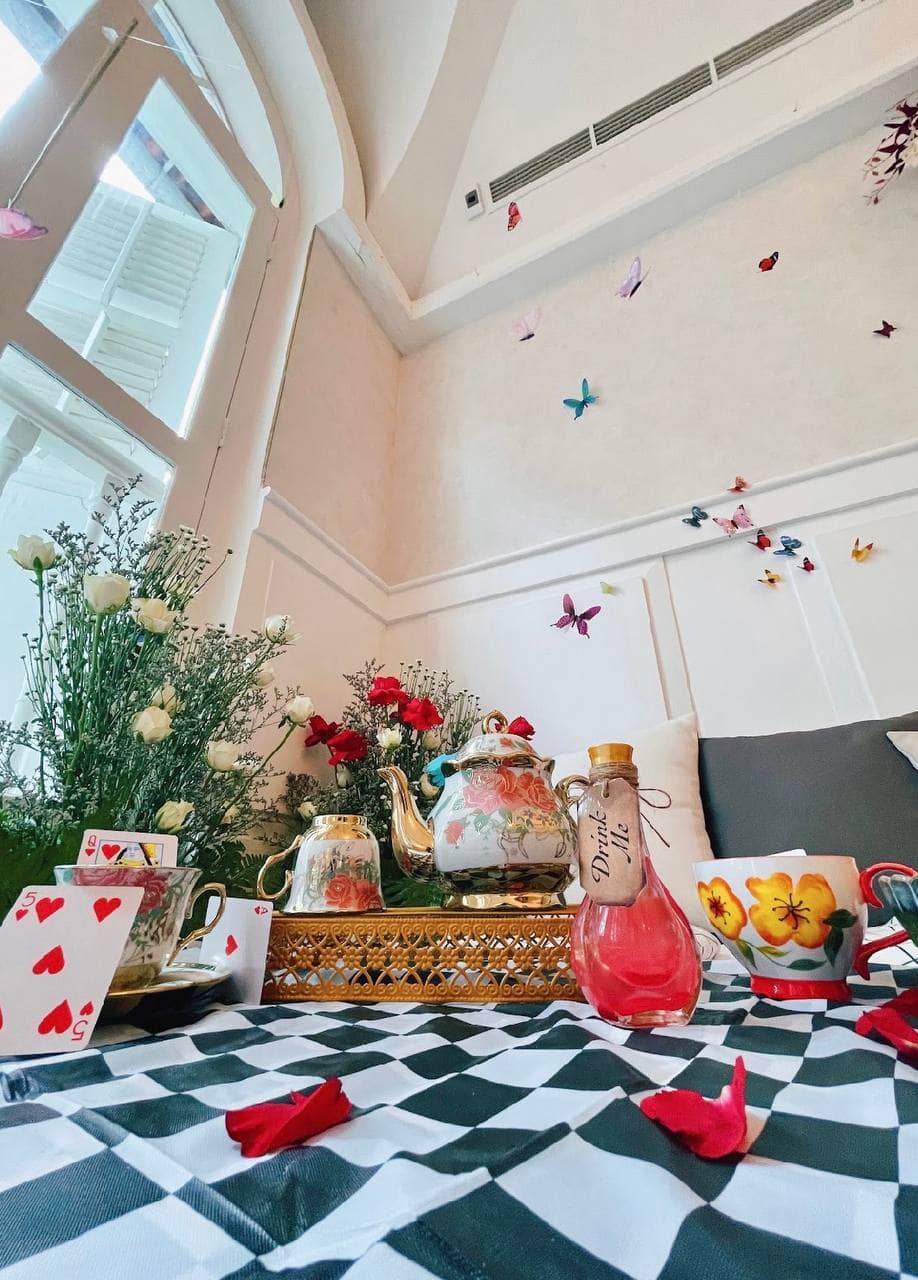 alice in wonderland the secret patio indoor picnic