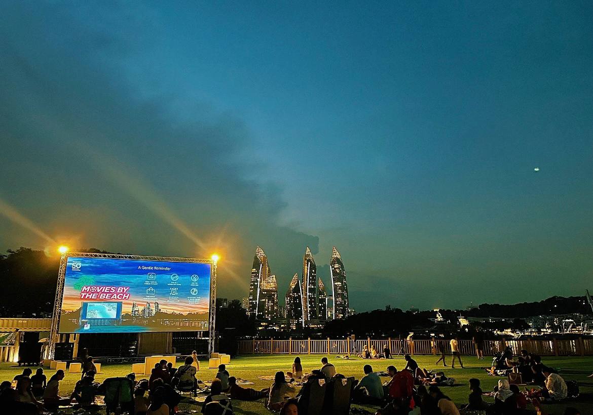 sentosa movies by the beach