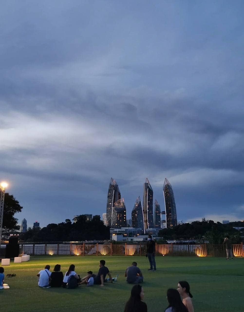 sentosa movies by the beach