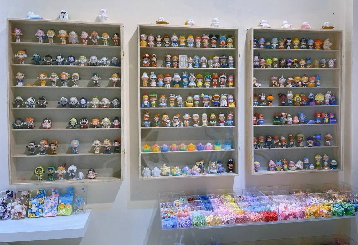 bokkanas club DIY workshop customisable phone cases