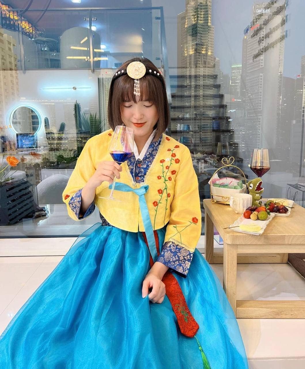 Oscar Head Spa Hanbok High Tea