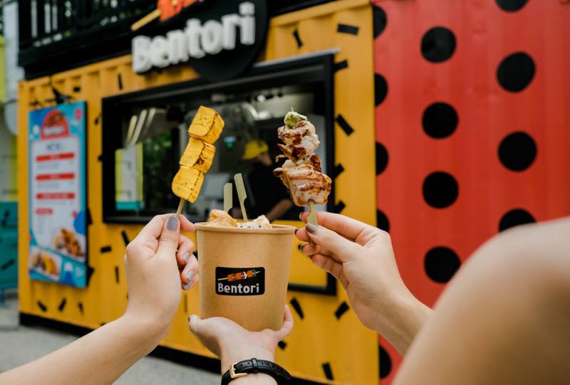 sentosa central beach bazaar food trucks