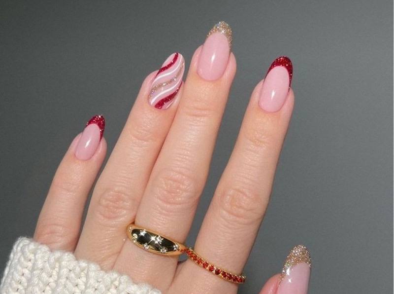 viral christmas nail designs