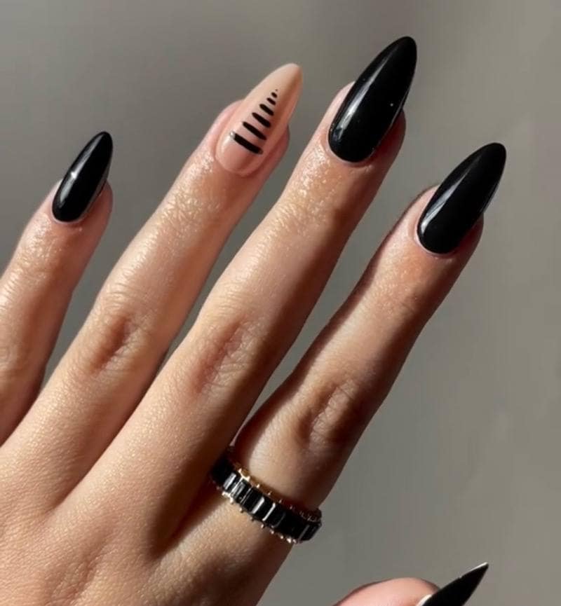 viral christmas nail designs