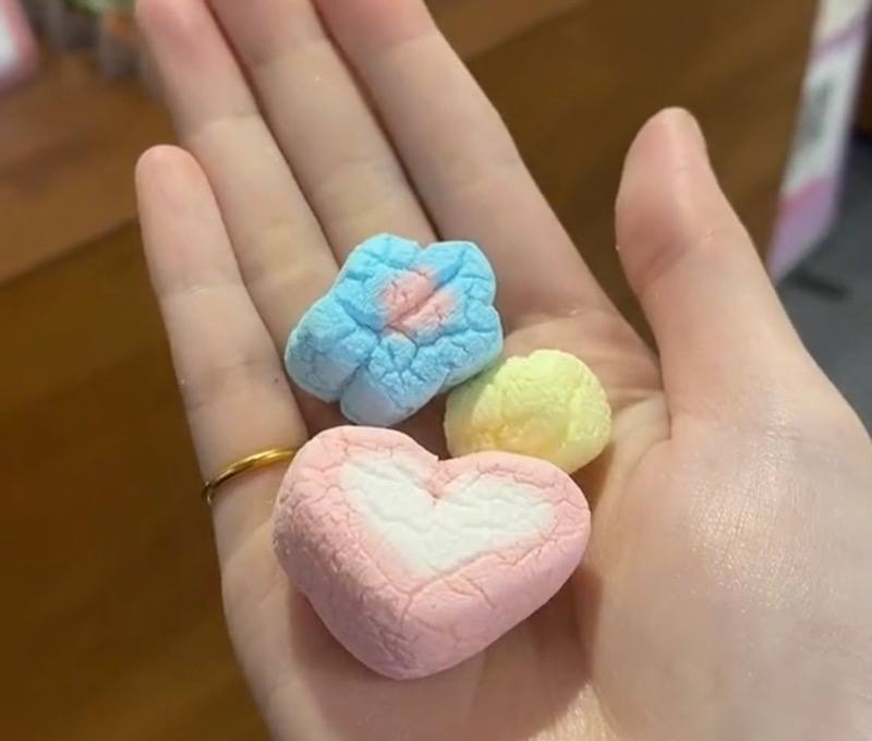 freeze-dried candy singapore pop-up astral candy