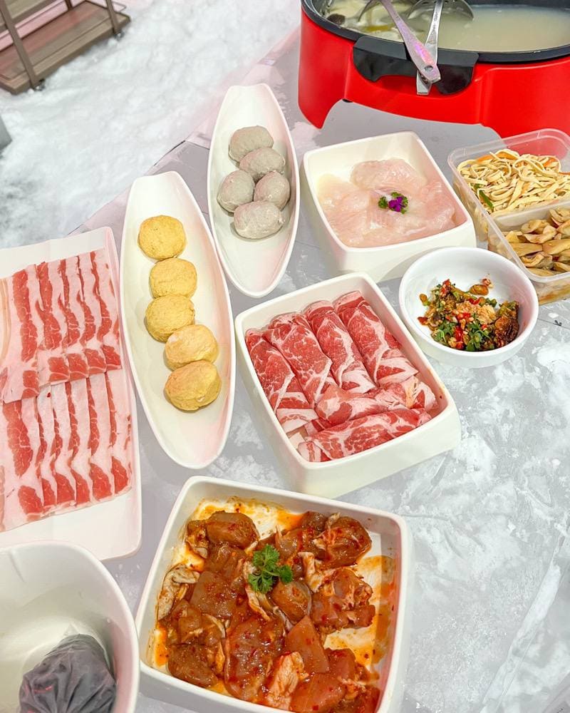 haidilao and ice magic pop-up