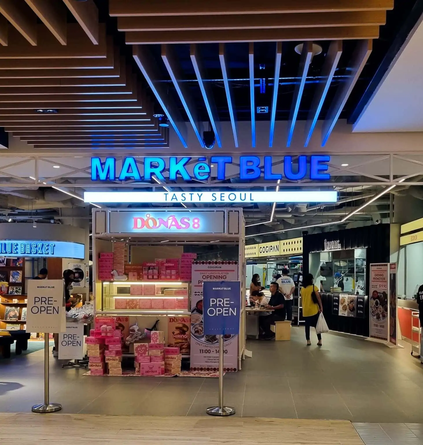 K-Weekend Market & Bar