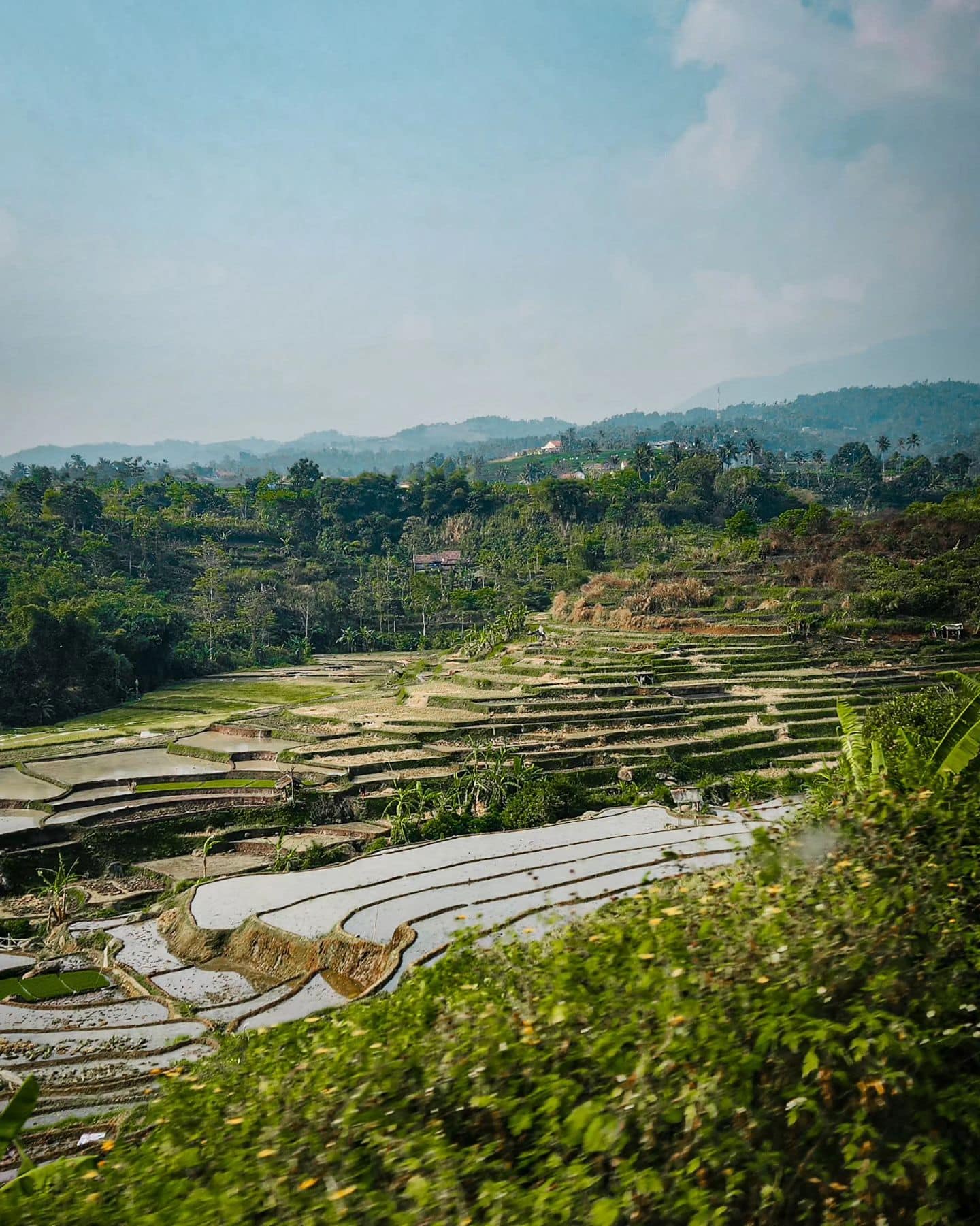panoramic train Indonesia