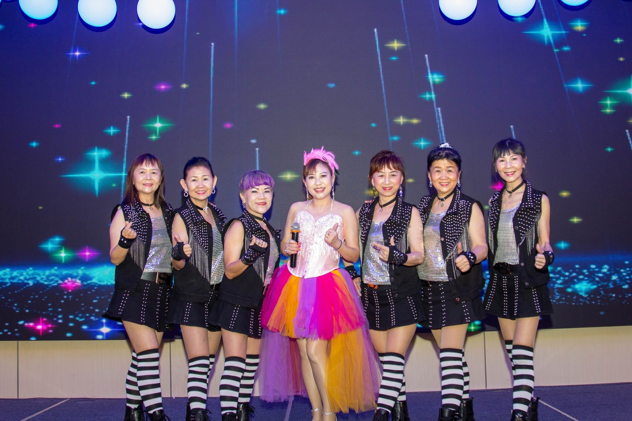 countdown 2024 fireworks