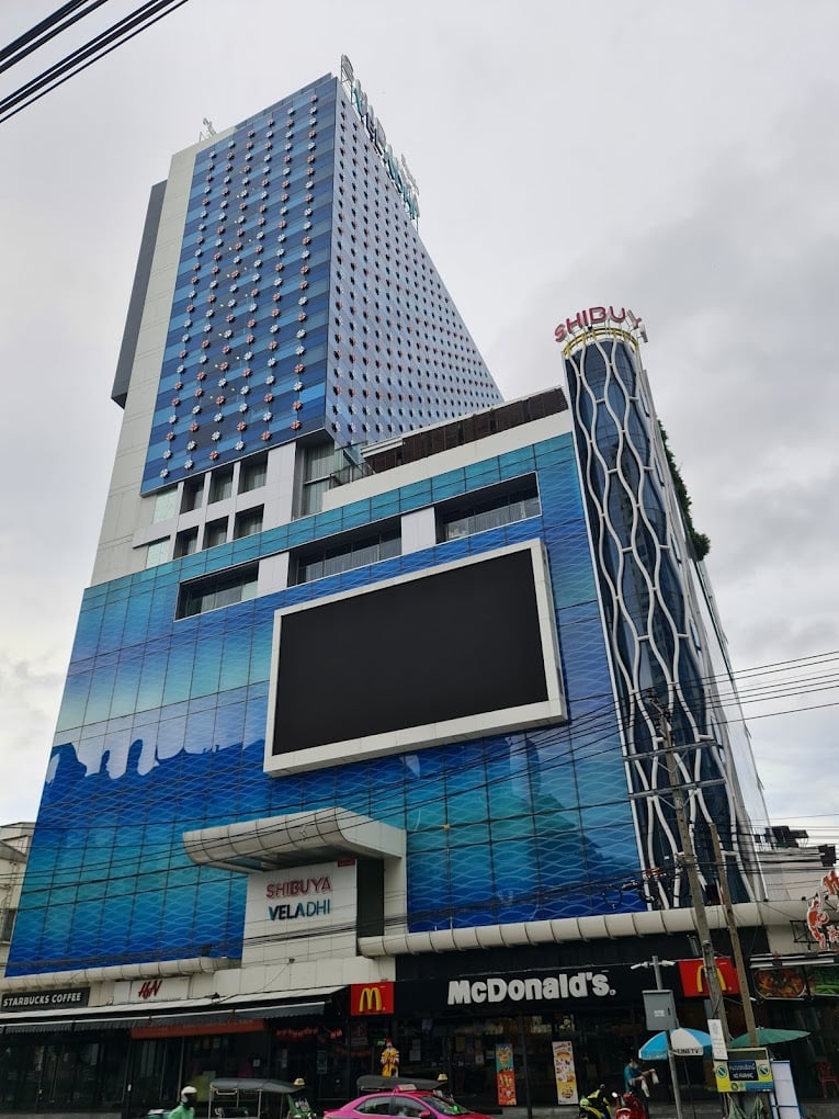 Bangkok shopping malls