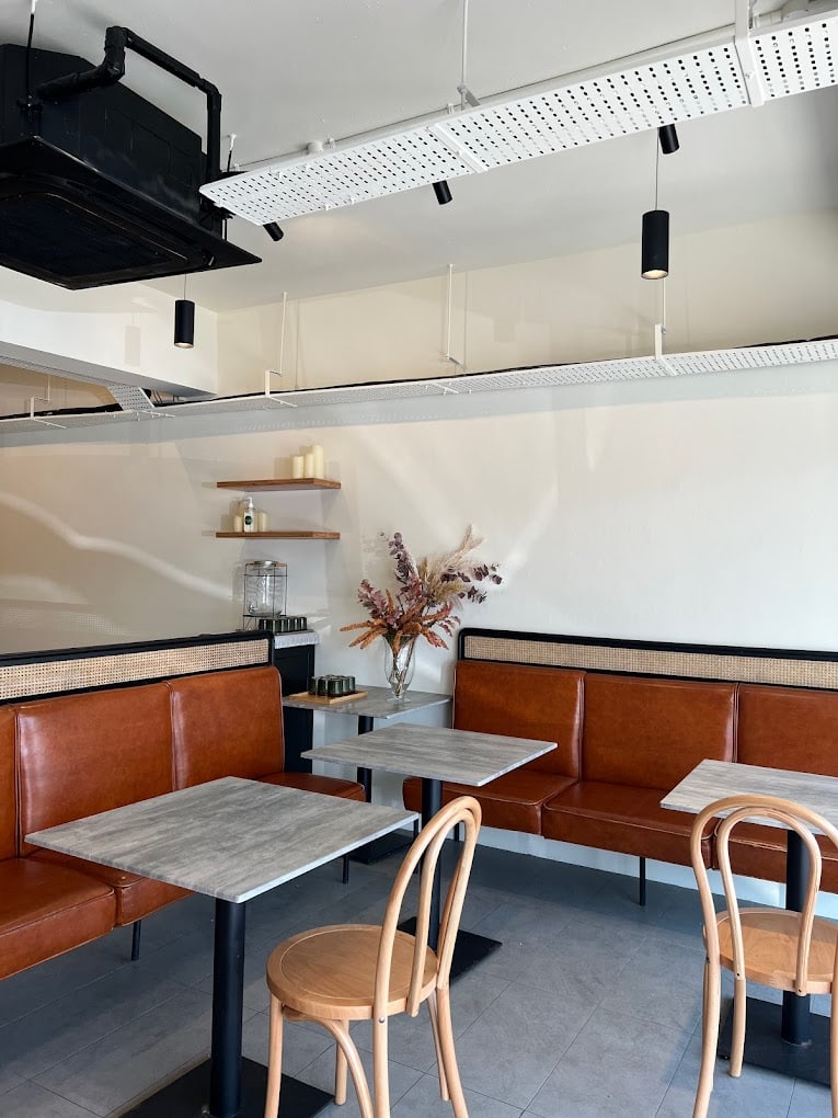 Cafe Gyoen is a train-inspired cafe with hearty meals including soft shell crab bento, strawberry matcha latte, black sesame gelato & more!