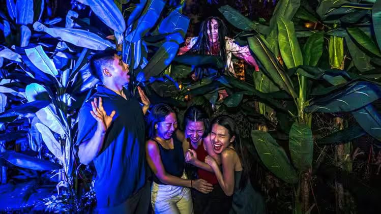 Halloween Horror Nights 12