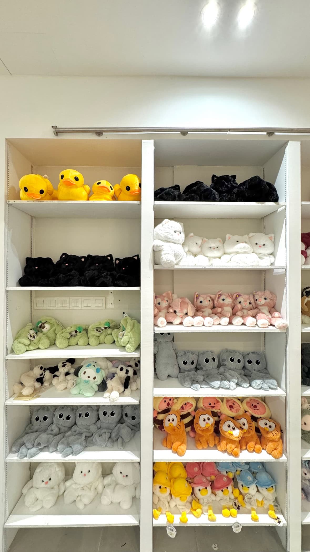 Happy Hour Club Cafe & Workshop