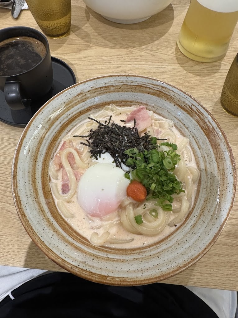 Otter & Pebbles Cafe