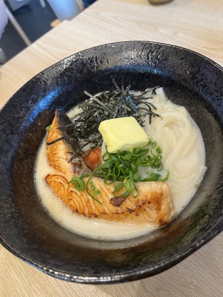 Otter & Pebbles Cafe