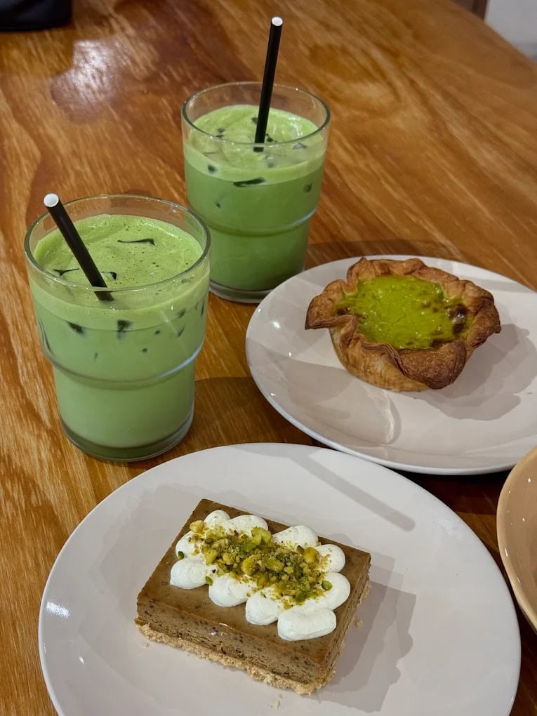 Puffs and Peaks Bakery Cafe