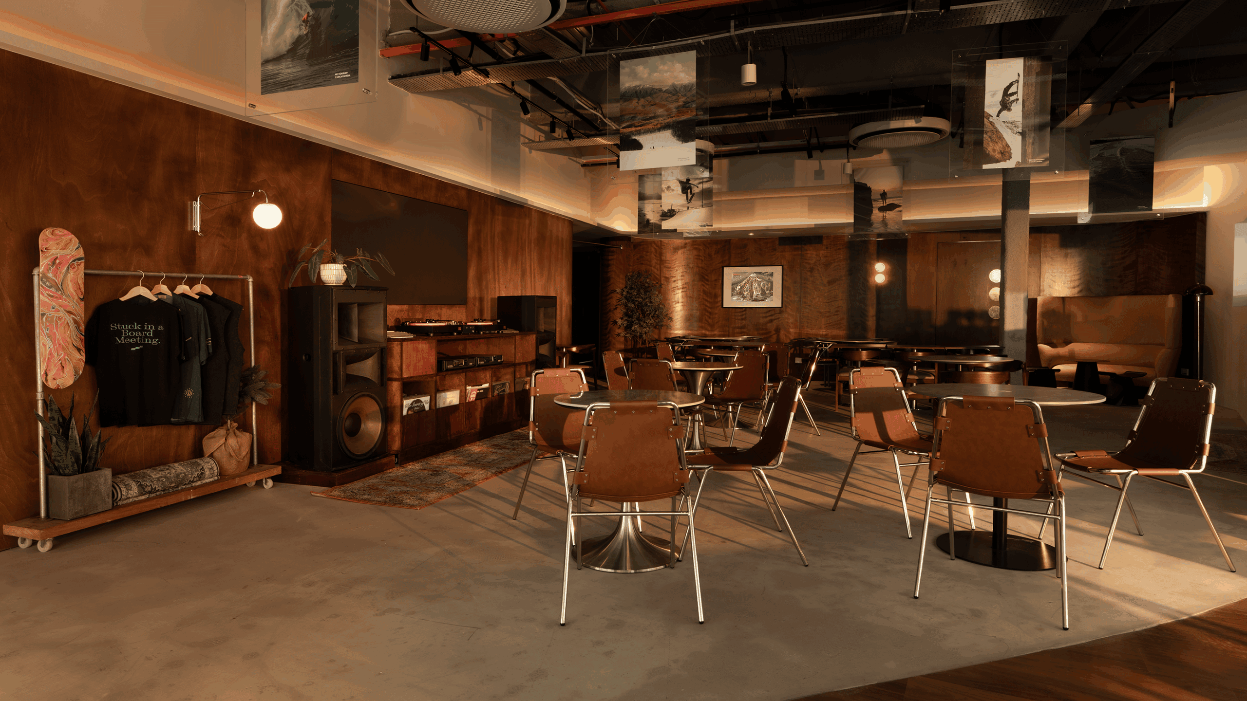 TRIFECTA Riders’ Lounge